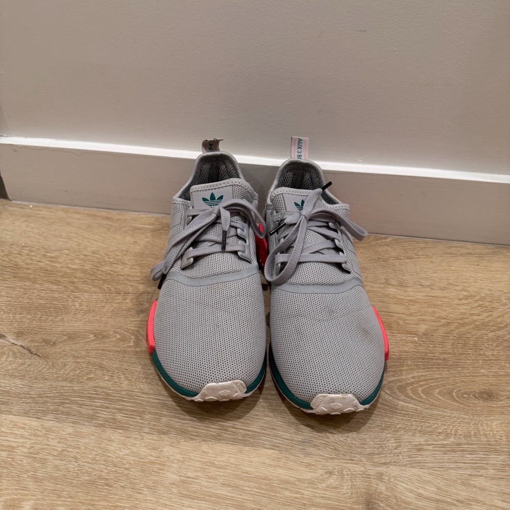 adidas Men’s Light Gray Sneakers with Teal and Pink Accents